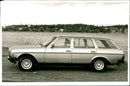 Mercedes-Benz 200 Combi - Vintage Photograph