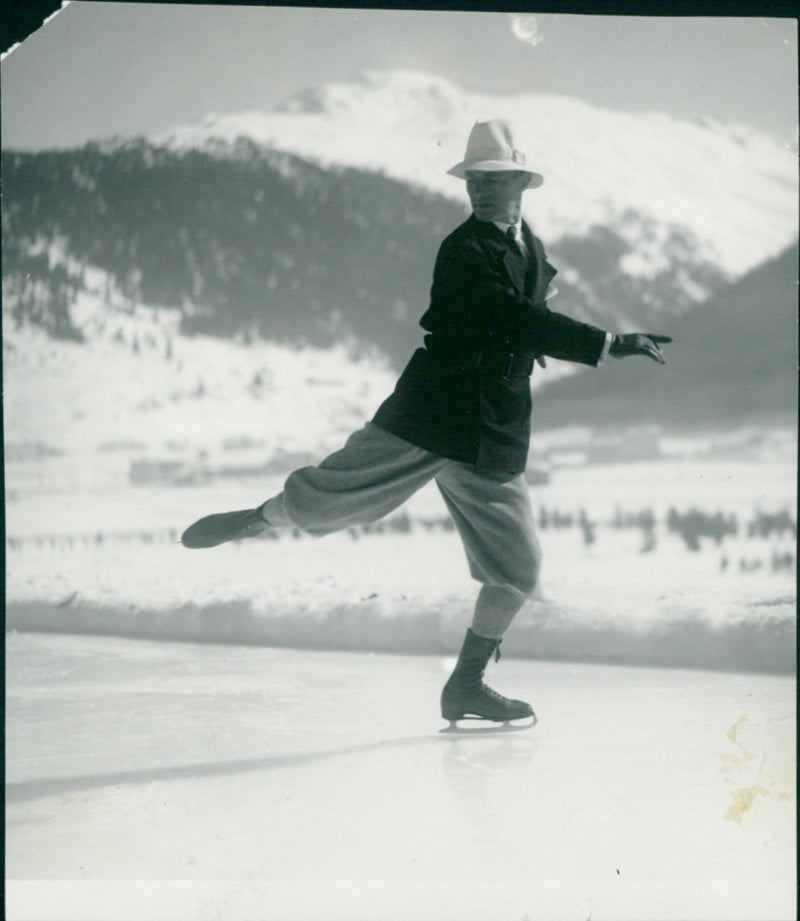 Gillis Grafström, Swedish figure skater. - Vintage Photograph