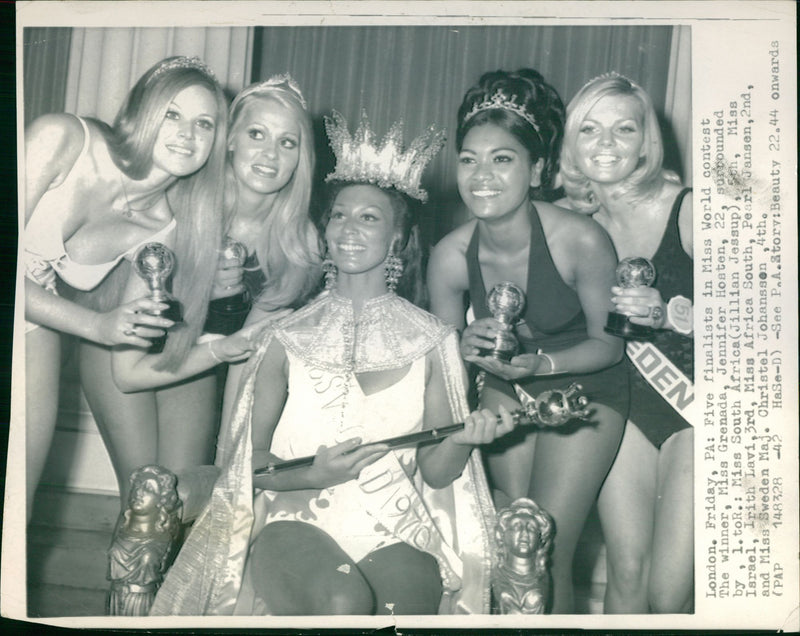 Miss World Winner Jennifer Hosten with Jillian Jessup, Irith Lavi, Pearl Jansen and Maj. Christel Johanssen - Vintage Photograph