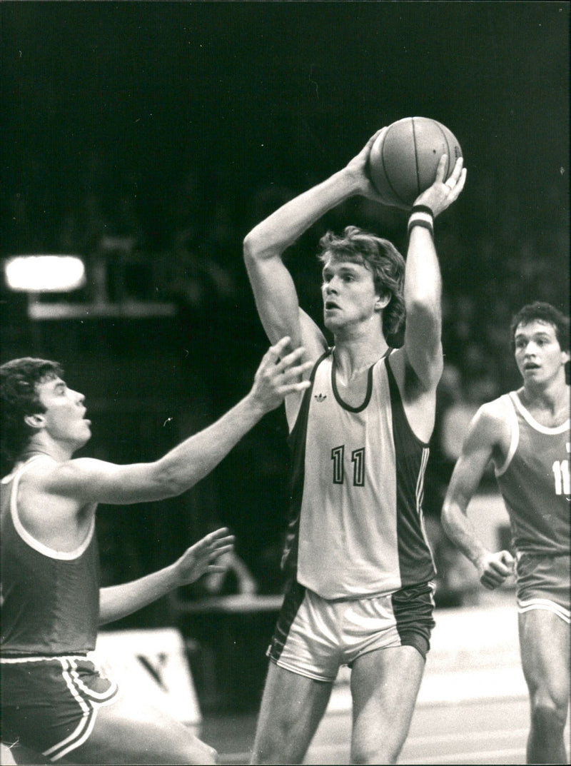 Swedish basketball player Leif Yttergren - Vintage Photograph