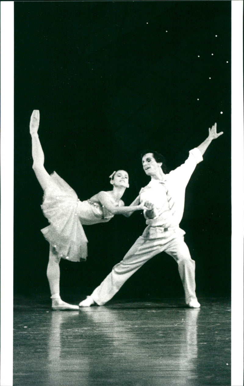 "Who Cares?" ballet at Malmö City Theater. Marianna Szendrei and Leszek Kostrezewski - Vintage Photograph