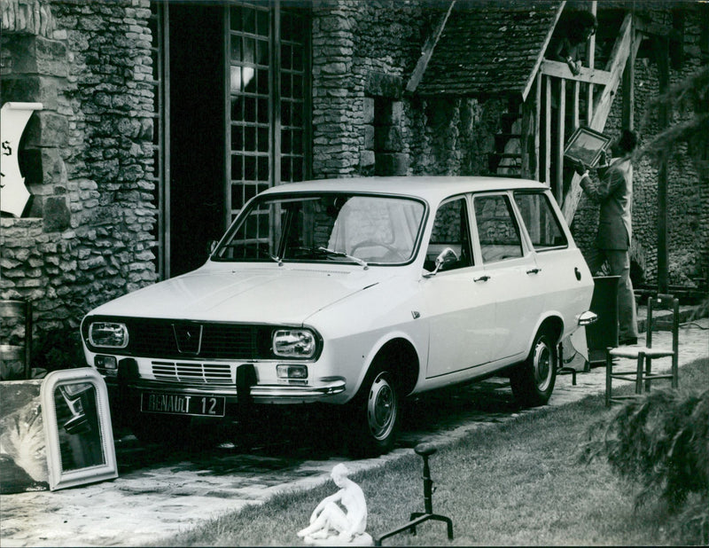 Renault 12 - Vintage Photograph