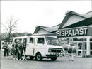 1992 Volkswagen LT 28 - Vintage Photograph