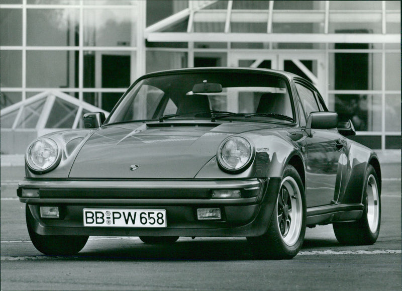 Porsche 911 Turbo 1988 - Vintage Photograph