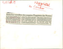 Eisessen im Cockpit - Vintage Photograph