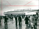 1981 LOADING EXTRA CLEANING FOLDER THERE NEW RUSSIAN - Vintage Photograph