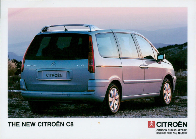 A new Citroën C8 is presented by Citroën Public Affairs. - Vintage Photograph