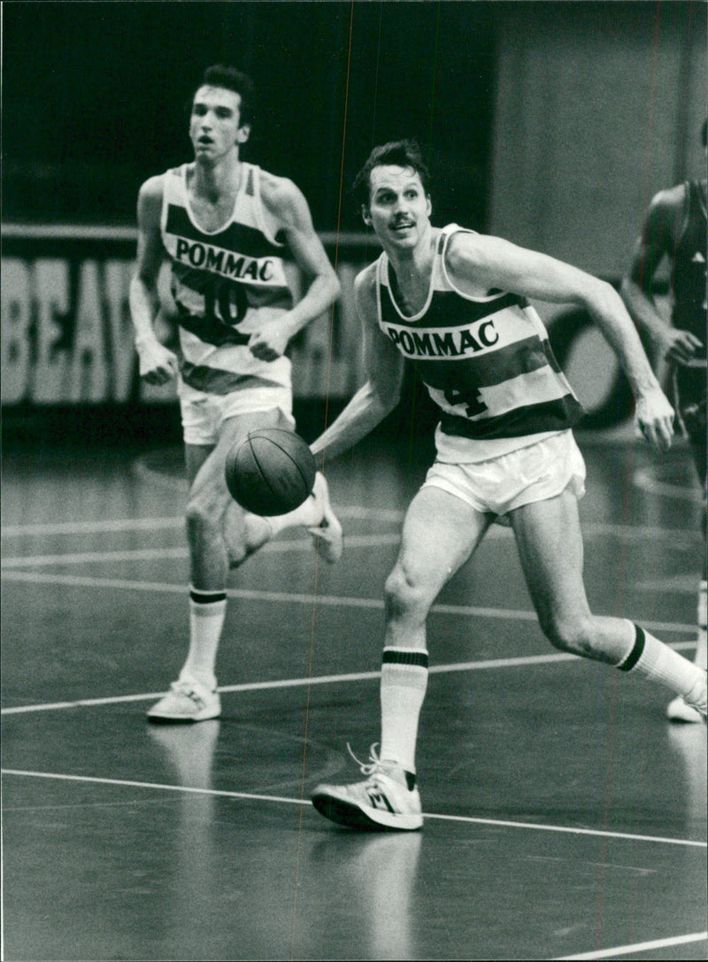 Mike Flynn, basketball player Alvik. - Vintage Photograph