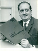 Sidney Bailey - Vintage Photograph