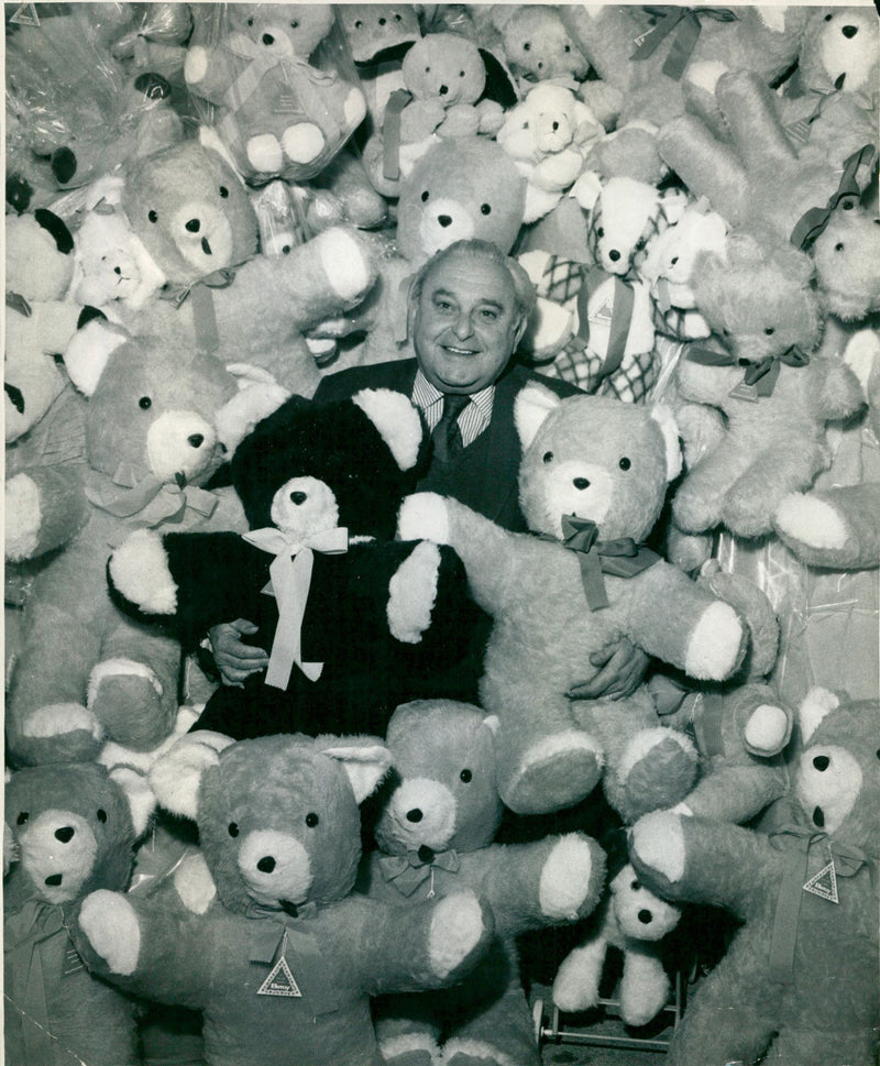 Fred Beckett - Vintage Photograph