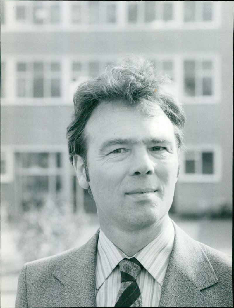 Peter Bee - Vintage Photograph