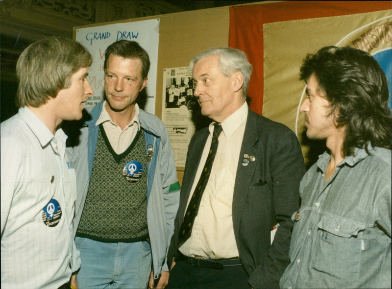 Tony Benn - Vintage Photograph
