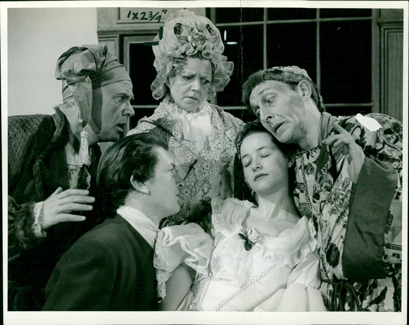 Hermione Baddeley - Vintage Photograph