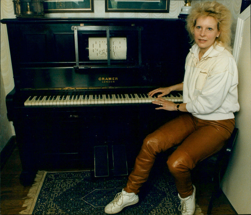 Eileen Alexander - Vintage Photograph