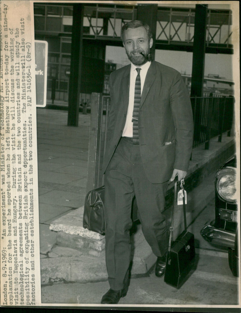 Tony Benn - Vintage Photograph