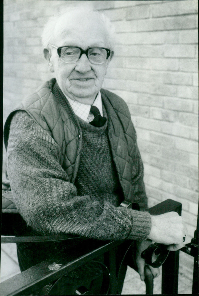 Arthur Beale - Vintage Photograph