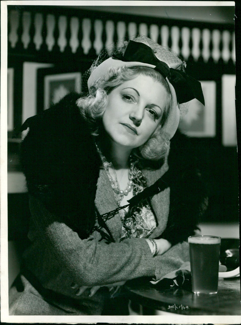 Hermione Baddeley - Vintage Photograph
