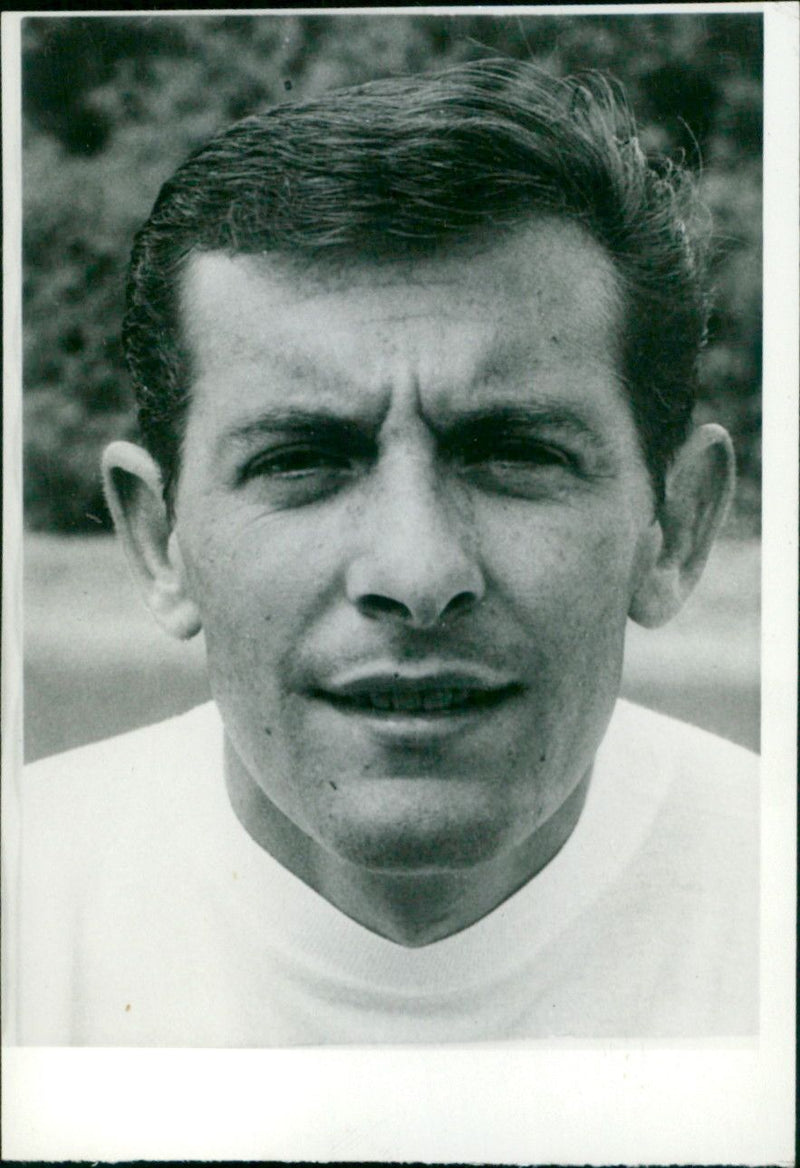 Alan Mullery - Vintage Photograph