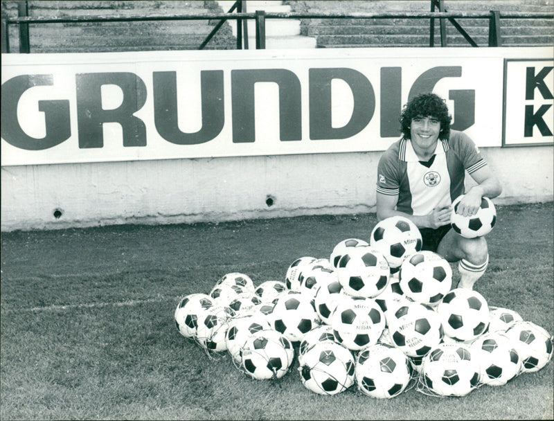 Kevin Keegan - Vintage Photograph