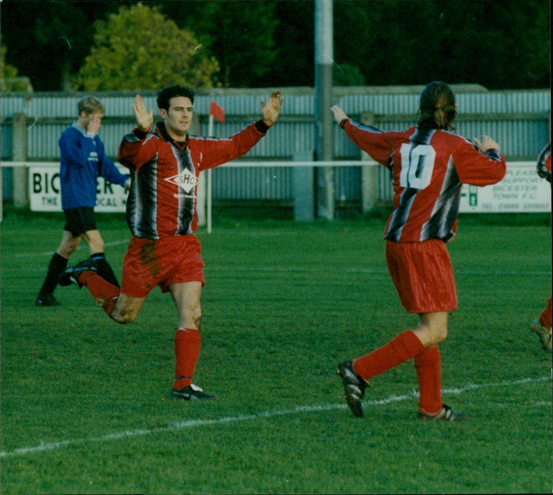 Bicester T (red) v Hallen - Vintage Photograph