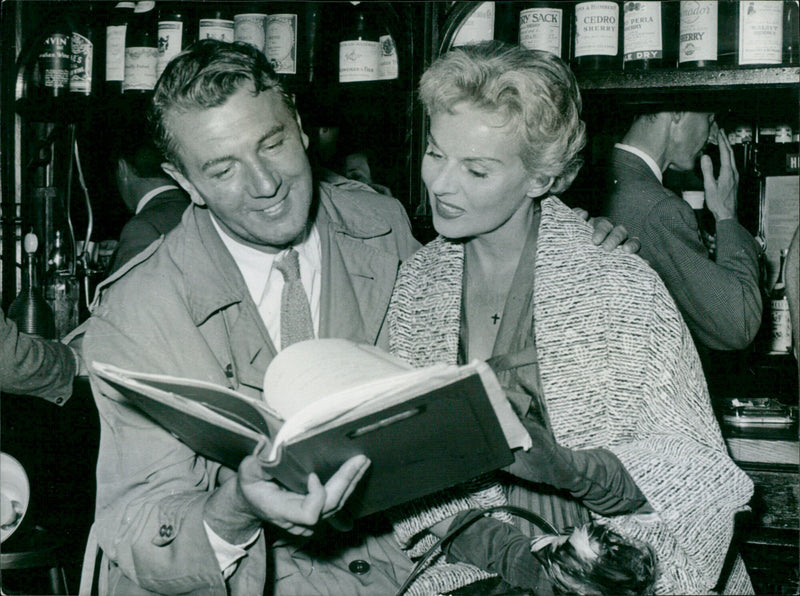 Ann Todd & Michael Redgrave - Vintage Photograph