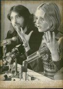 Twiggy - Vintage Photograph