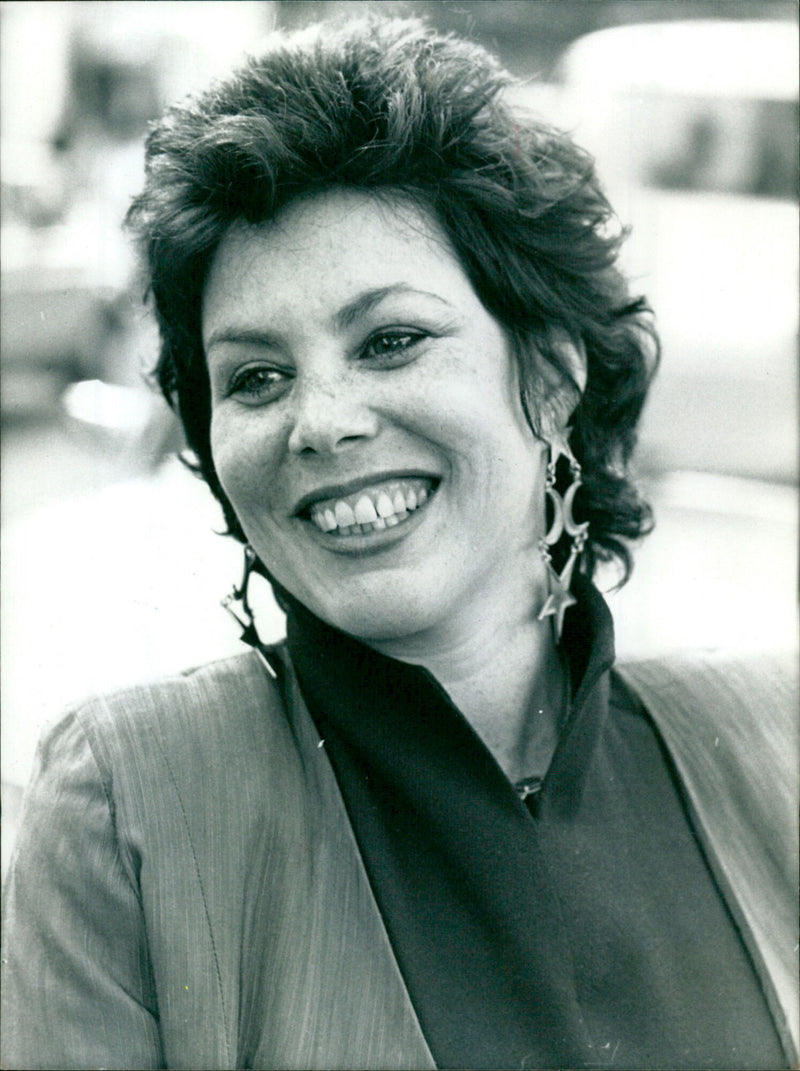 Ruby Wax - Vintage Photograph