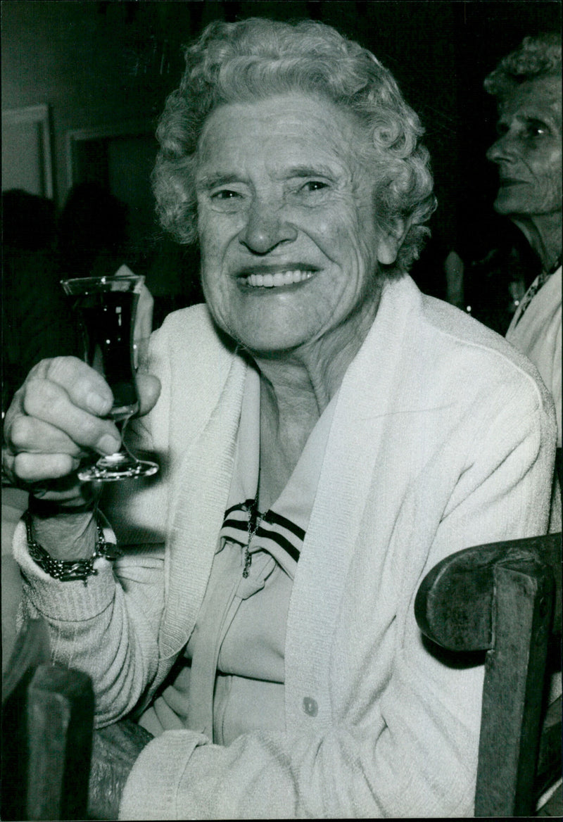 Edith Thomas - Vintage Photograph