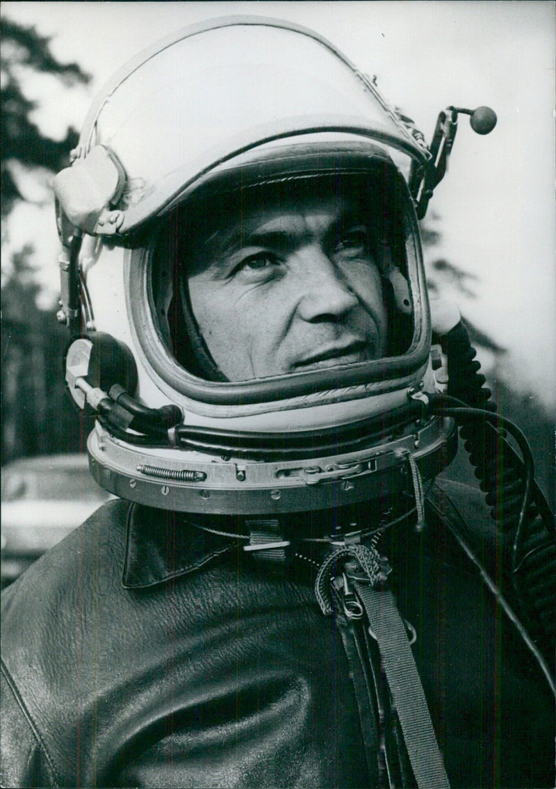 Soviet Test Pilots: PETER OSTAPENKO - Vintage Photograph