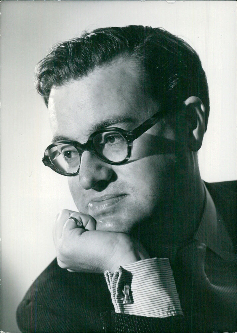 JOHN MORTIMER British writer and playwright with his wife Penelope Mortimer - Vintage Photograph