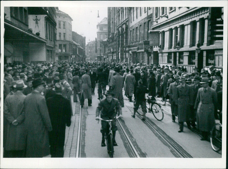 Atmosphere in Oslo after the end of the war - Vintage Photograph