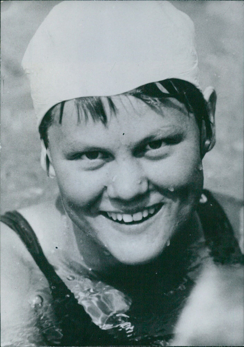 East German Swimmers: HEIDI PECHSTEIN - Vintage Photograph