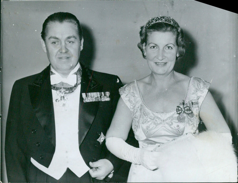 Jussi Björling and his wife Anna-Lisa at the 50th anniversary of Dramaten in 1958 - Vintage Photograph