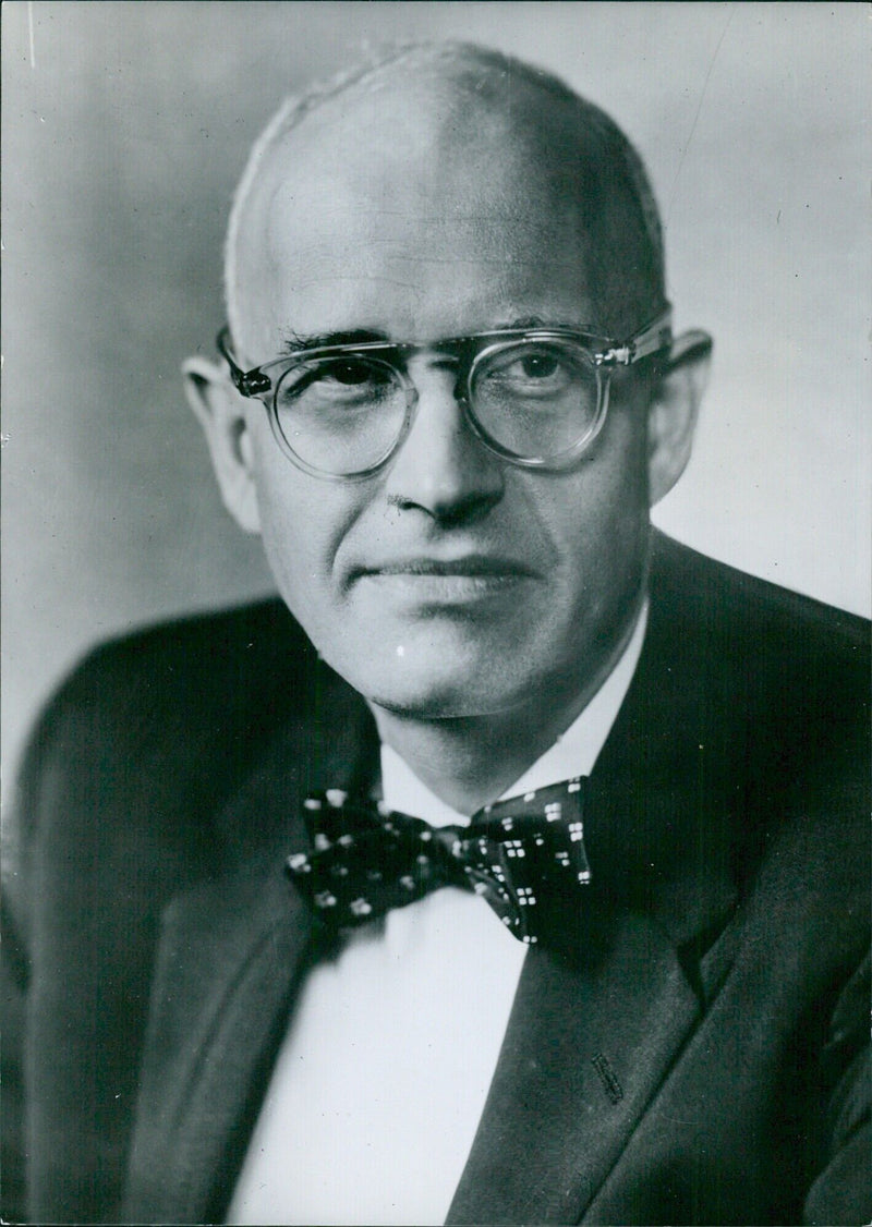 SENATOR RICHARD LEWIS NEUBERGER - Vintage Photograph