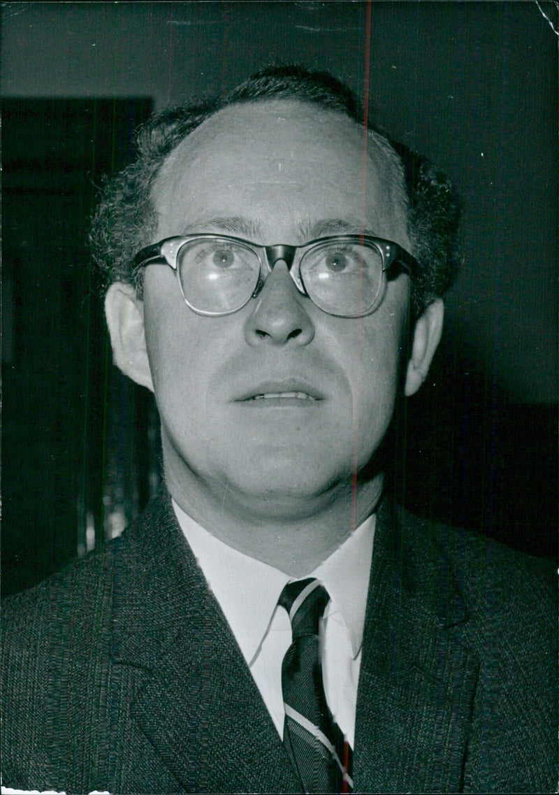 RAFTON JOHN POUNDER, M.P. Ulster Unionist Member of Parliament for Belfast-South - Vintage Photograph