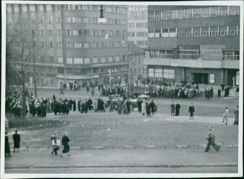 Speech at the German-Norwegian VA when the Labor Mobilization was proclaimed - Vintage Photograph