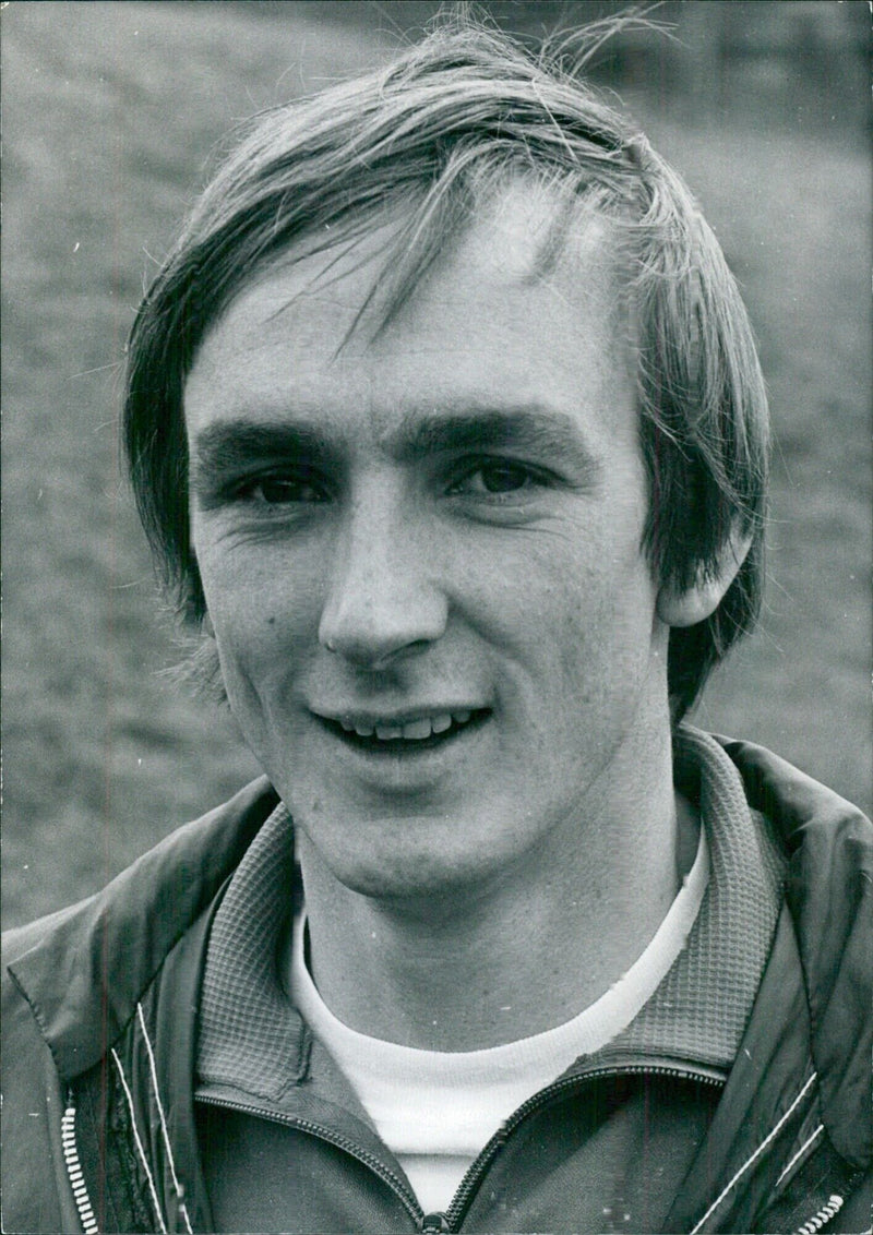 British Hurdlers: ALAN PASCOE - Vintage Photograph