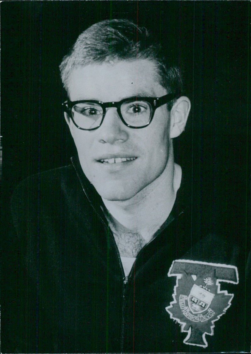 Canadian Athletes: BRUCE KIDD - Vintage Photograph