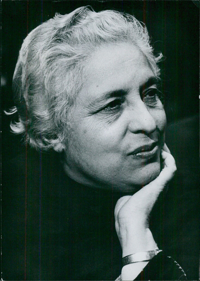 Mrs. Vijaya Lakshmi Pandit, Governor of the State of Maharashtra, India - Vintage Photograph