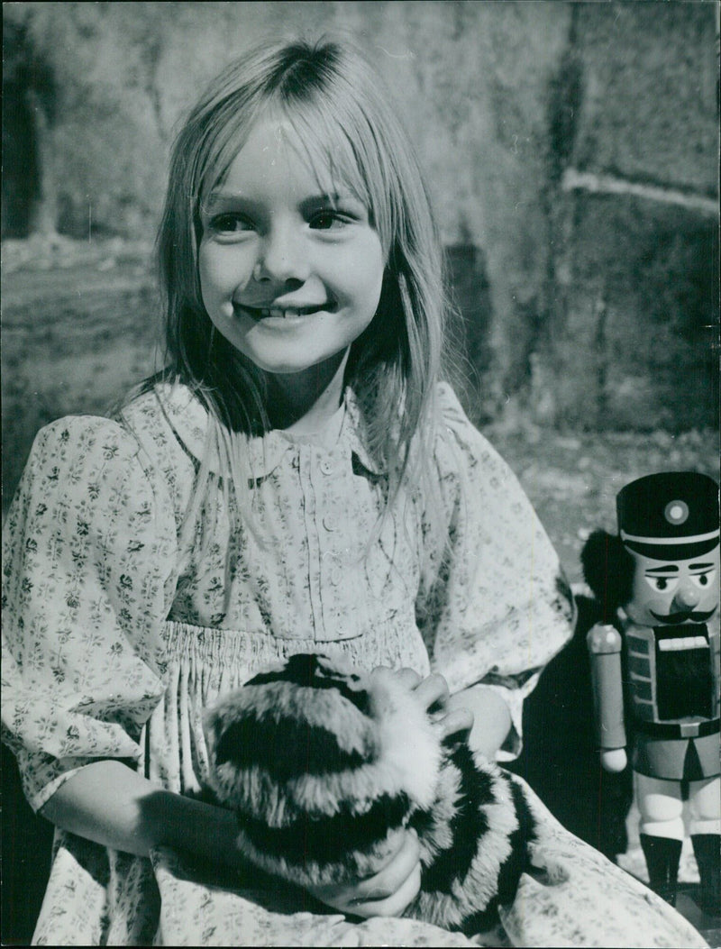 9-year-old actress Heather Ripley takes a break from filming "Citty Citty Bang Bang". - Vintage Photograph