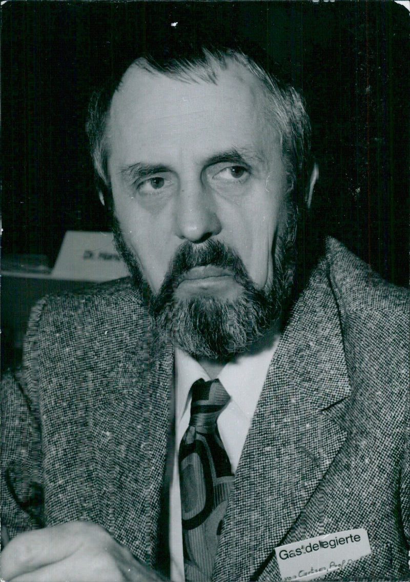 DR PETER von OERTZEN, Minister for Cultural Affairs in Lower Saxony and member of the SPD (Social Democratic Party), attends an event as a guest delegate. - Vintage Photograph