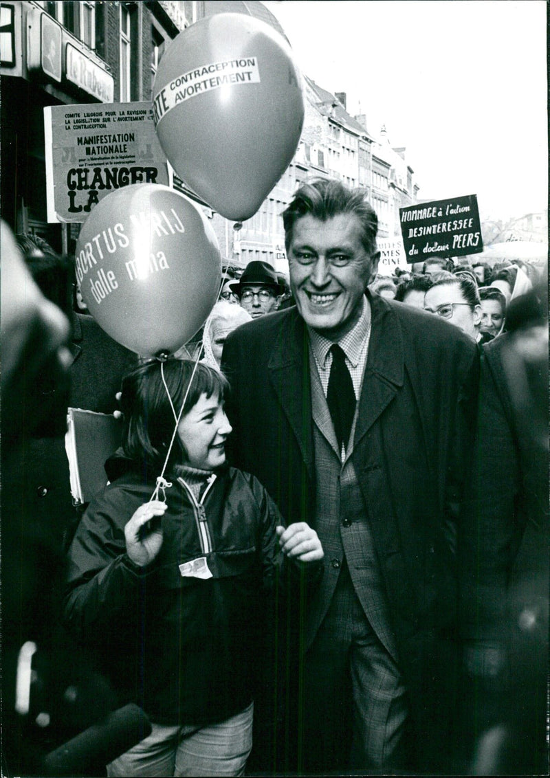 National demonstration for the legalization of abortion and contraception - Vintage Photograph