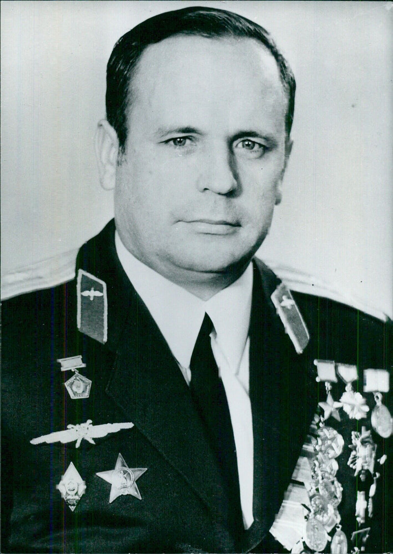 WOMA Soviet Cosmonauts: COLONEL VIKTOR GORBATKO - Vintage Photograph