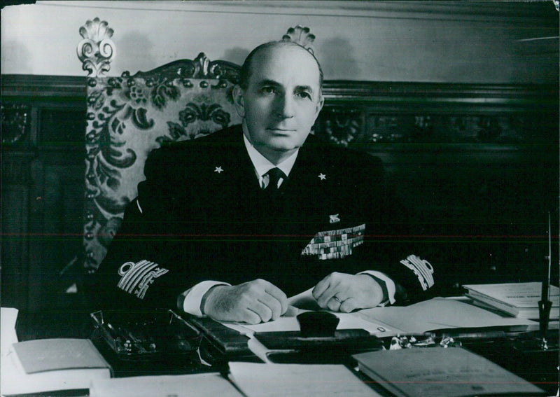 Italian Service Chiefs: ADMIRAL OF THE FLEET MASSIMO GIROSI Commander-in-Chief, Central Mediterranean. - Vintage Photograph