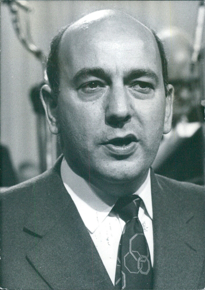 Alan Sadder, Secretario General de la Asociación de Técnicos de Cinematografía, Televisión y Afines - Vintage Photograph