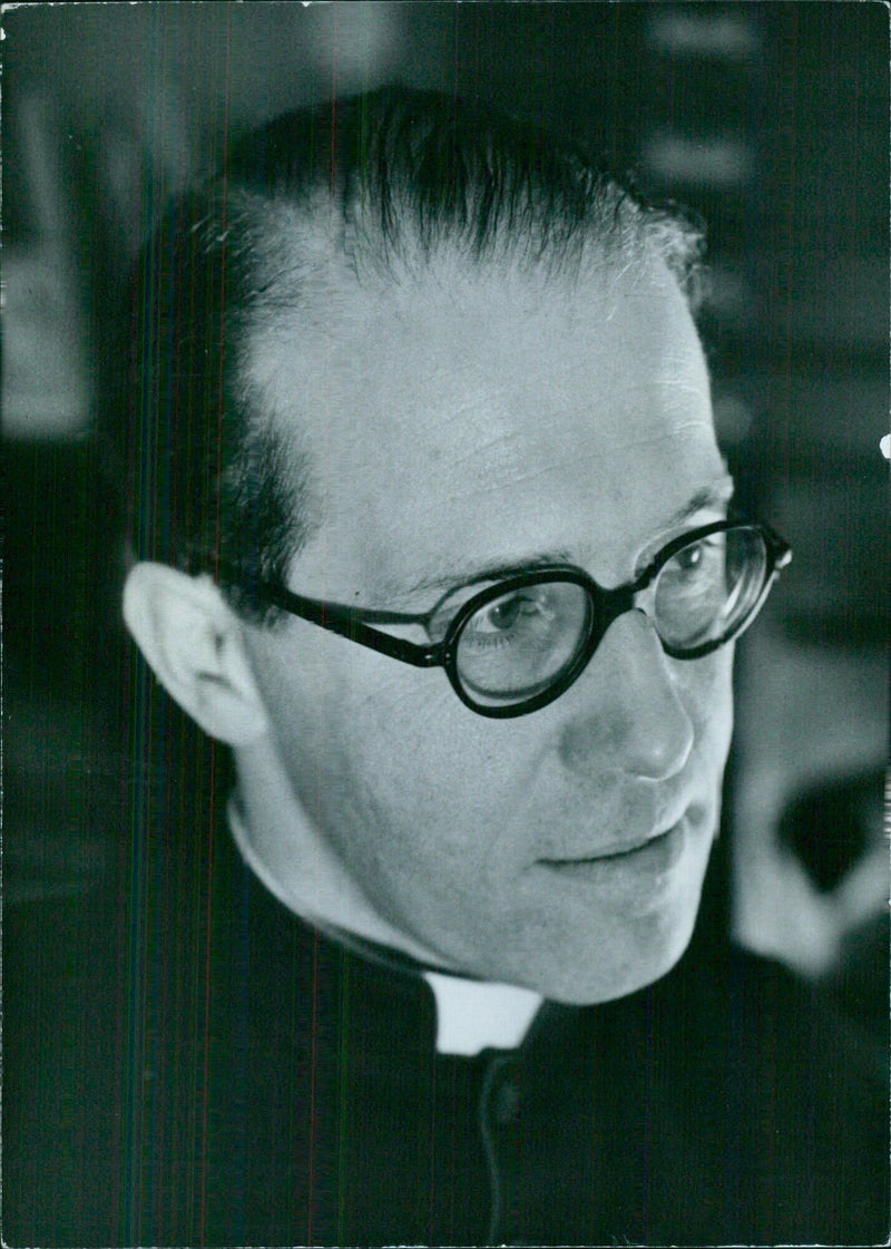 British Personalities: MONSIGNOR DEREK WORLOCK - Vintage Photograph