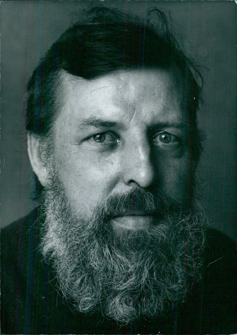 British Artist Harold Wood - Vintage Photograph