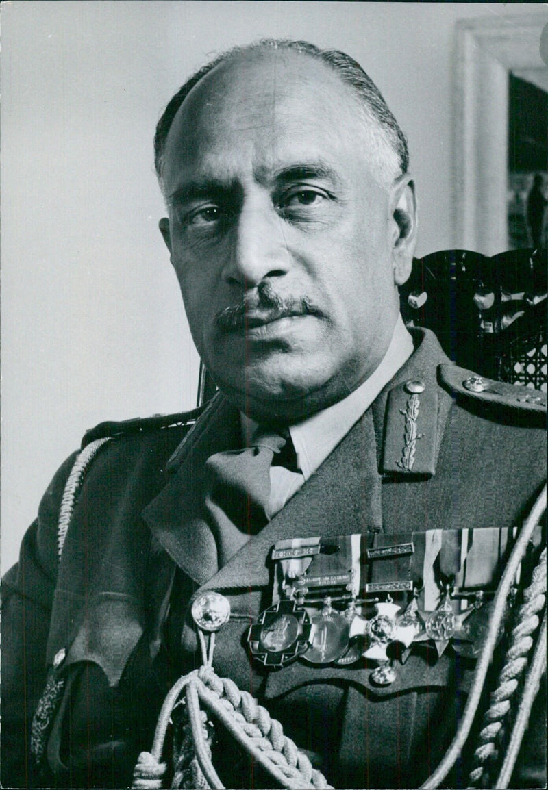 Indian Service Chiefs: GENERAL K. S. THIMAYYA, D.S.Q. Chief of the Army Starr, Indian Army - Vintage Photograph