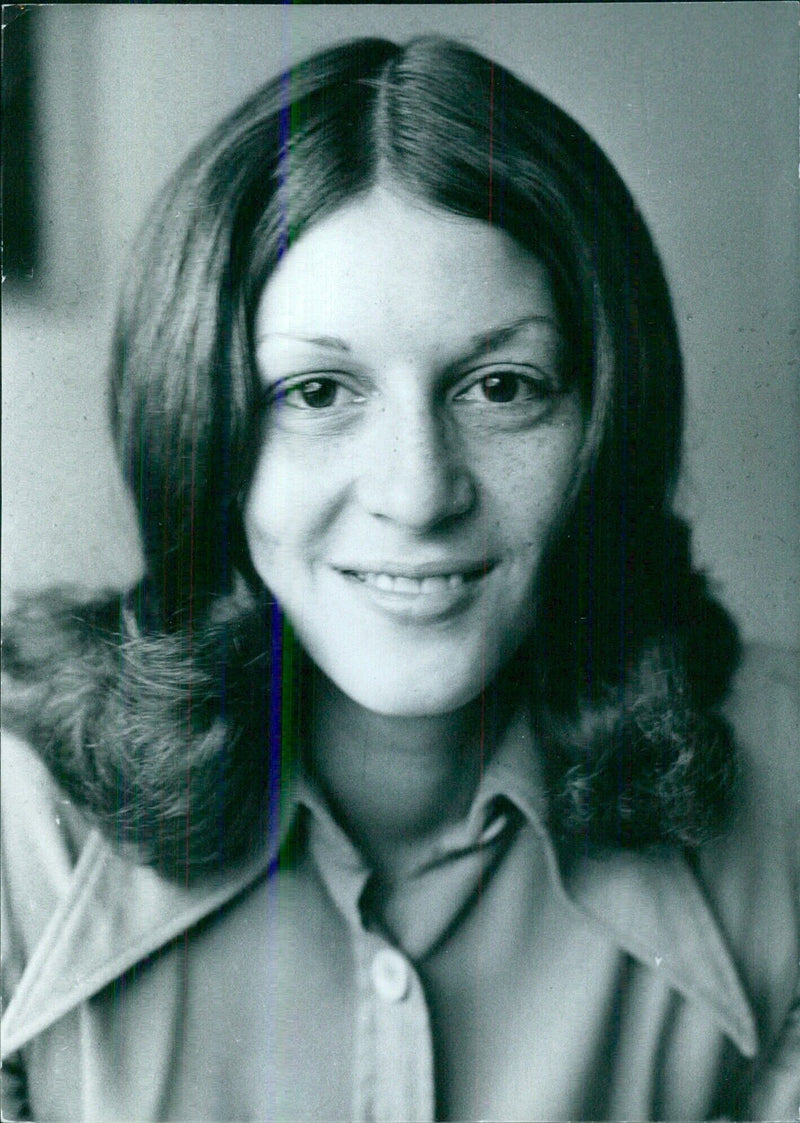 JUDY VERNON Winner of the 400 metres gold medal at the 1974 Commonwealth Games - Vintage Photograph