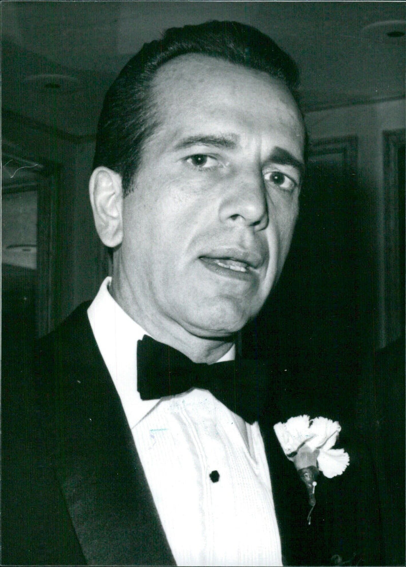 ROBERT SACCHI OPS Humphrey Bogart look-alike actor - Vintage Photograph